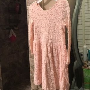 Girls’ lace peach dress